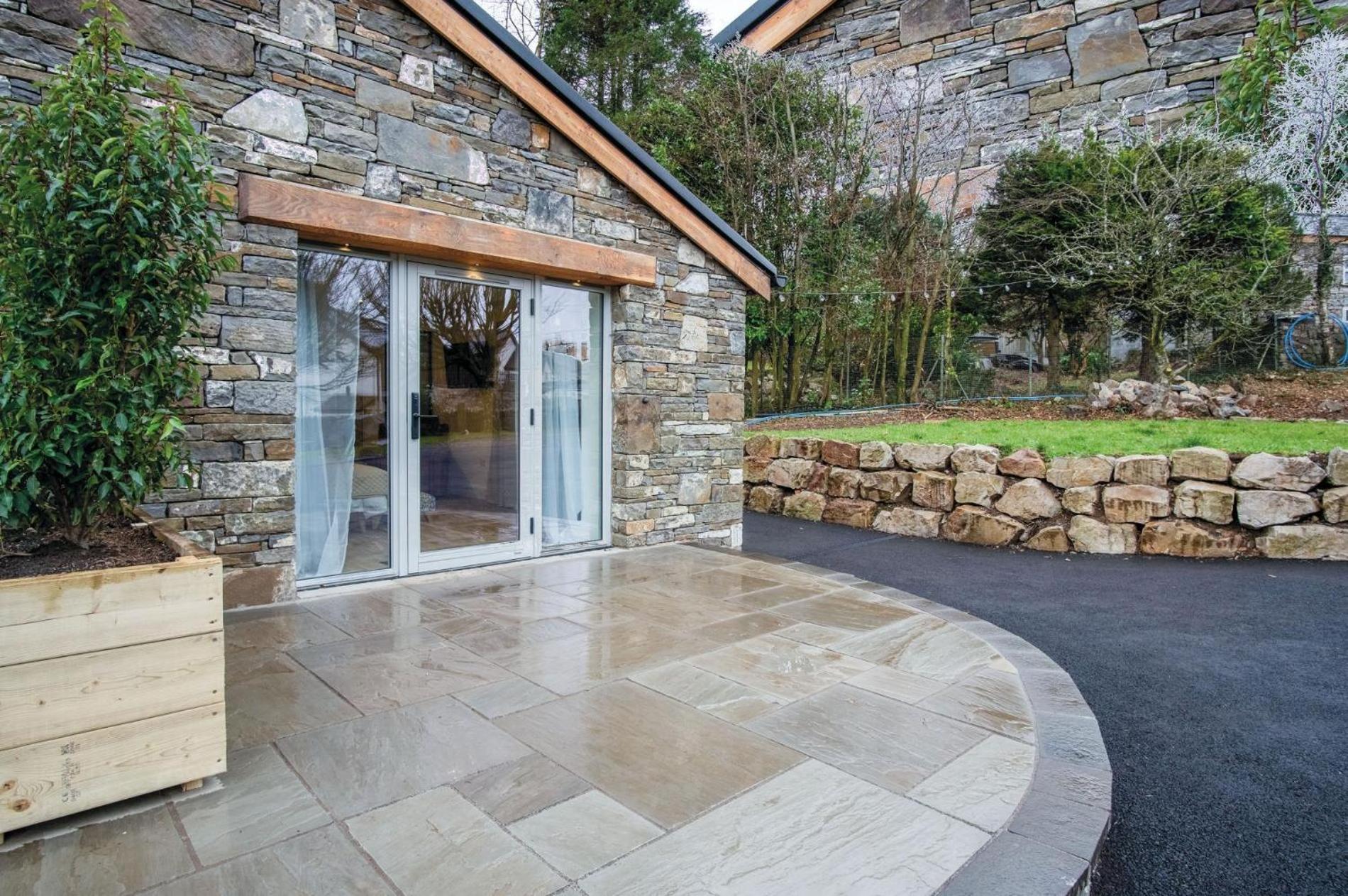 Suite 1 - Sleeping Giant Hotel - Pen Y Cae Inn Brecon Exterior foto
